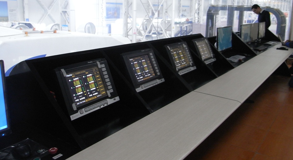 WP4000国产成人精品一区二区三区作为低功率因数功率表用于电机测试